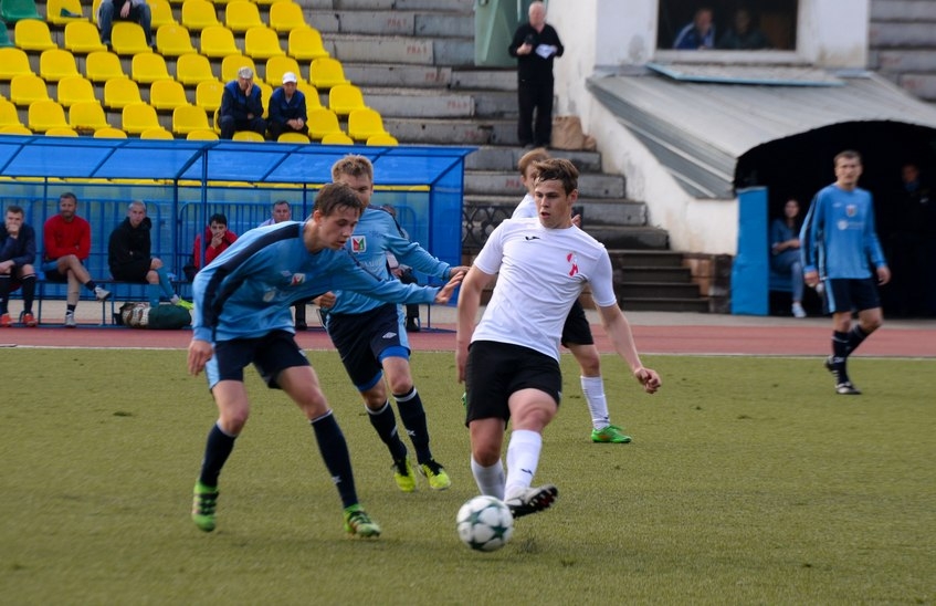 Команды футбольного клуба "Саров" провели результативные выходные