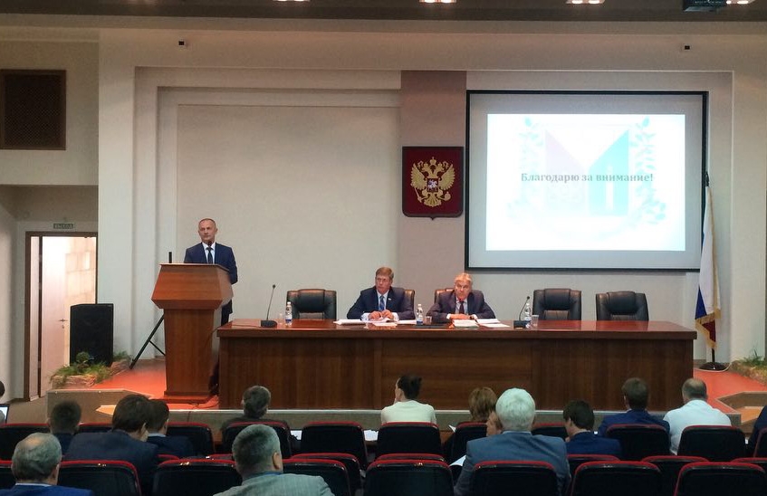 Депутаты приняли к сведению отчет главы администрации Сарова
