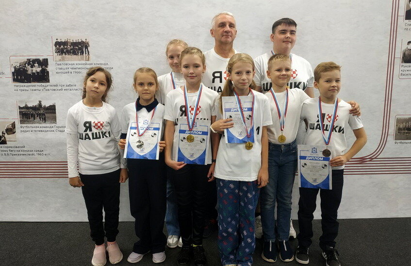 13 медалей завоевали саровчане на Кубке области по шашкам