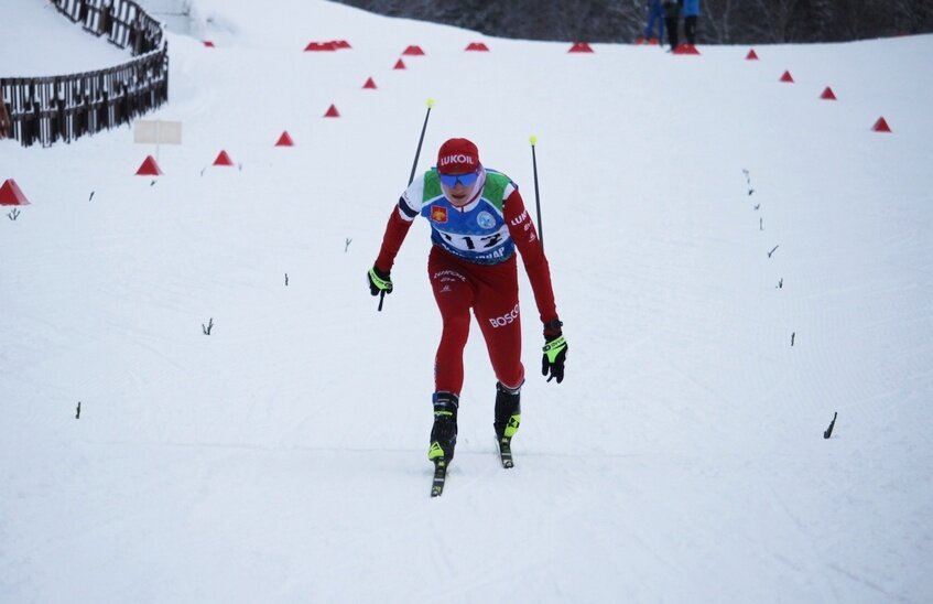 Никита Родионов выиграл серебро первенства России по лыжным гонкам